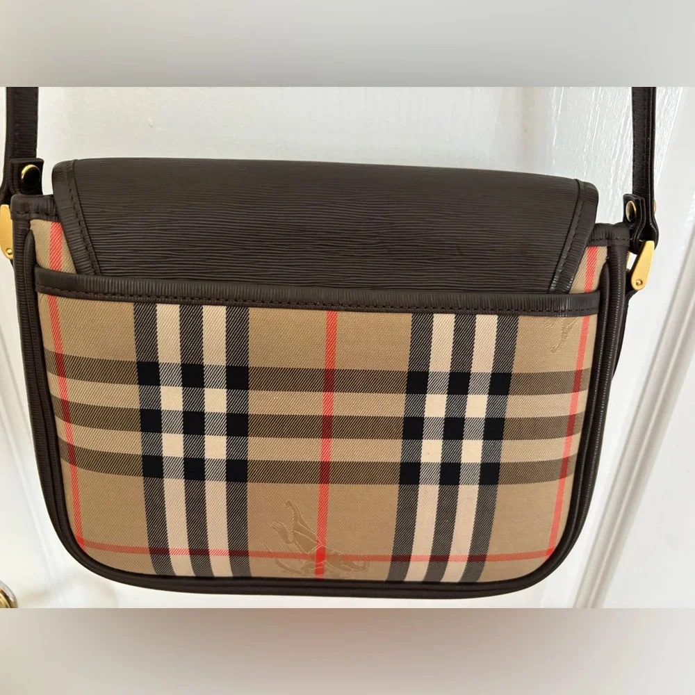 Burberry Nova Check Canvas and Brown Leather Shoulder Bag - Picture 2 of 11